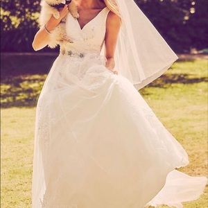 David’s Bridal Mikado and Tulle v neck ball gown wedding dress